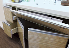 収納豊富なキャビネット