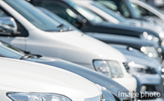 敷地内駐車場30台分設置