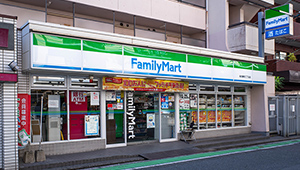 ファミリーマート福岡薬院店