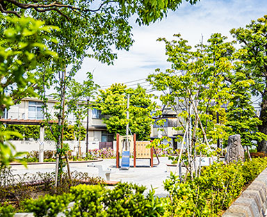 西片公園(徒歩3分/約200m)