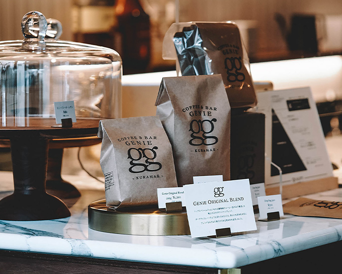 Coffee & Bar gg GENIE KURAMAE（徒歩7分／約510m）［提供写真］