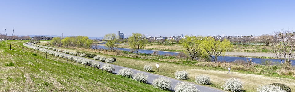 多摩川緑地(約150m/徒歩2分)