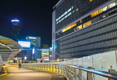 「新横浜」駅 1時間39分