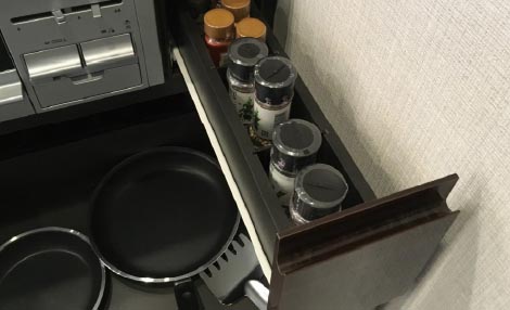 グリル横小引出