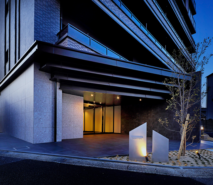 エントランスアプローチ竣工写真