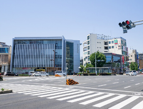 「本山」駅 直通3分