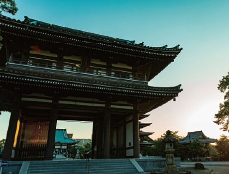 「覚王山」駅 直通5分