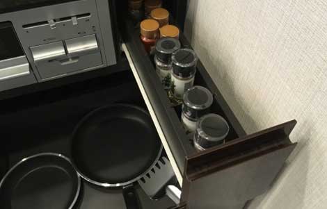 グリル横小引出