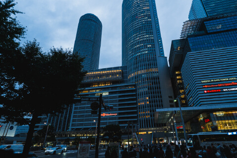 JRセントラルタワーズ徒歩9分（約680ｍ）